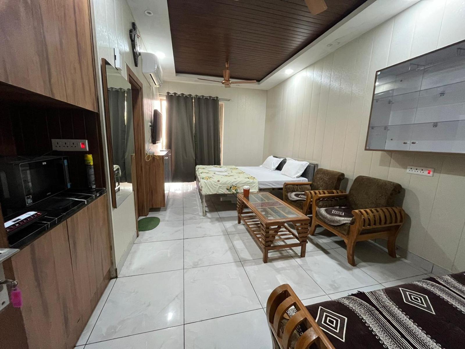 Matrix Studios Noida Exteriör bild